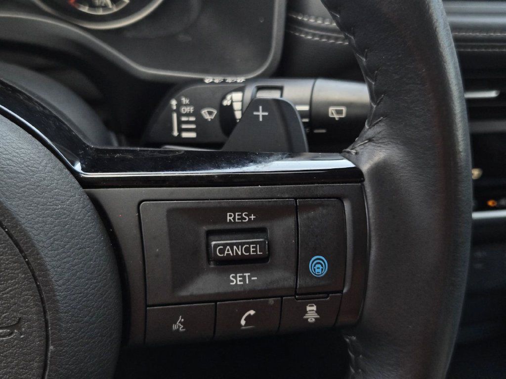 Used 2023 Nissan Rogue SV w/ SV Premium B Package FWD image 29
