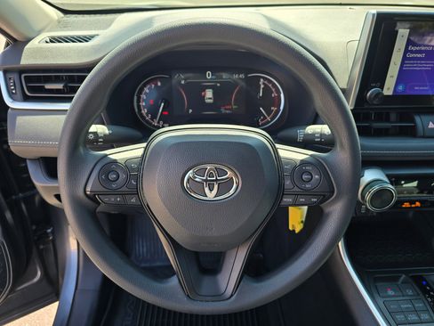 Used 2025 Toyota RAV4 LE AWD/4WD image 48