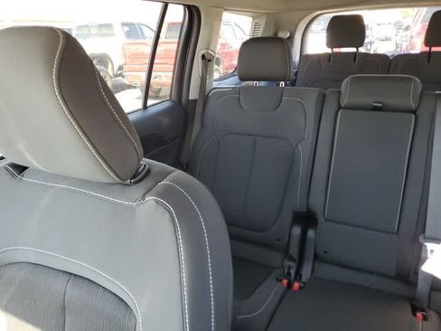 Used 2023 Jeep Grand Cherokee L Laredo AWD/4WD image 14