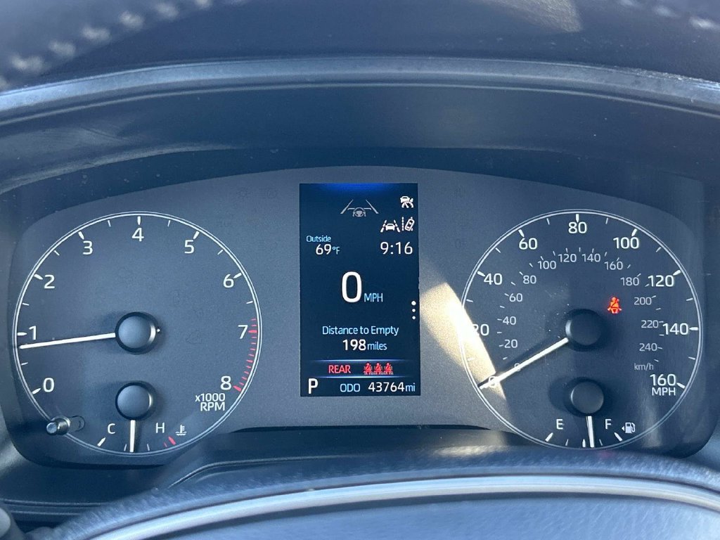Used 2024 Toyota Corolla SE FWD image 27