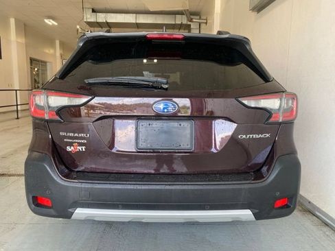 Used 2023 Subaru Outback Limited AWD/4WD image 6