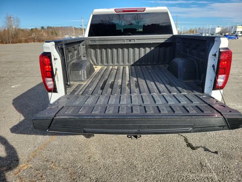 Used 2023 GMC Sierra 1500 Elevation w/ X31 Off-Road Package image 17