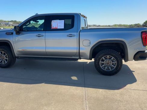 Used 2025 GMC Sierra 1500 AT4X image 5