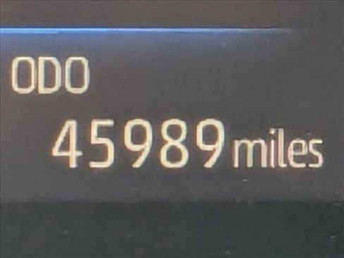 Used 2022 Toyota Highlander XLE image 11