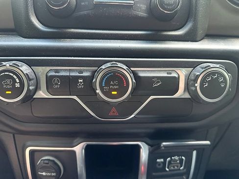 Used 2020 Jeep Wrangler Unlimited Sport AWD/4WD image 16