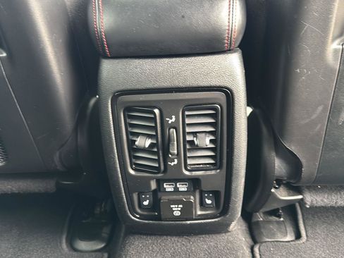 Used 2024 Dodge Durango GT AWD/4WD image 29