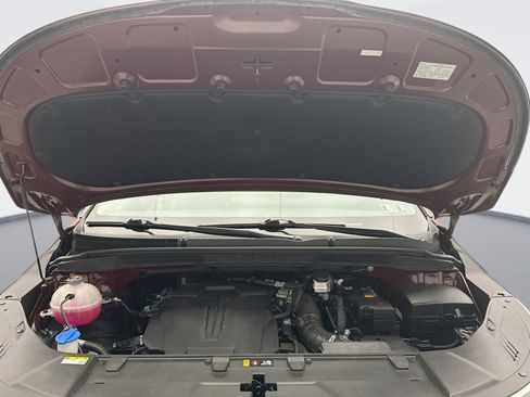 Used 2024 Kia Carnival EX image 27