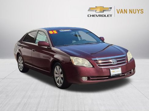 Used 2005 Toyota Avalon Touring FWD image 3