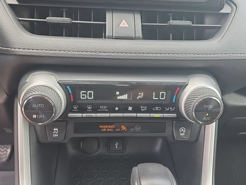 Used 2020 Toyota RAV4 XLE w/ All Weather Liner Package AWD/4WD image 21