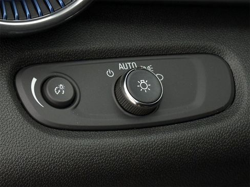 New 2026 Chevrolet Trax LT w/ Driver Confidence Package image 20