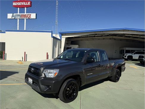 Used 2013 Toyota Tacoma 2WD Access Cab image 1