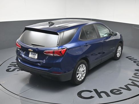 Used 2022 Chevrolet Equinox LS w/ LS Convenience Package FWD image 34