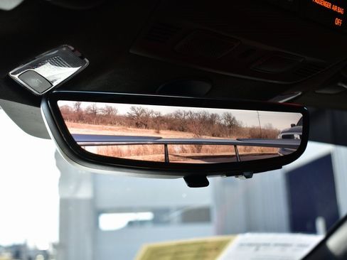 Used 2021 Chevrolet Corvette Stingray w/ Z51 Performance Package image 41