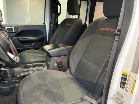 Used 2021 Jeep Wrangler Unlimited Rubicon AWD/4WD image 17