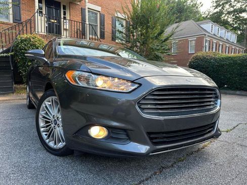 Used 2016 Ford Fusion SE w/ Equipment Group 202A FWD image 6