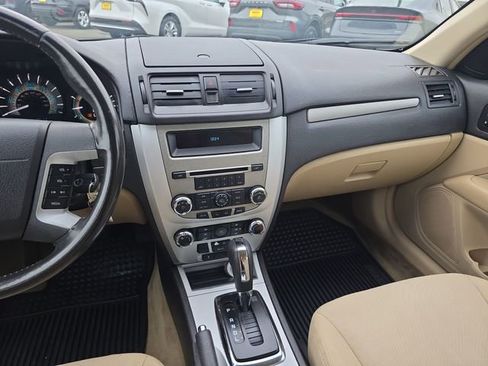 Used 2010 Mercury Milan image 21