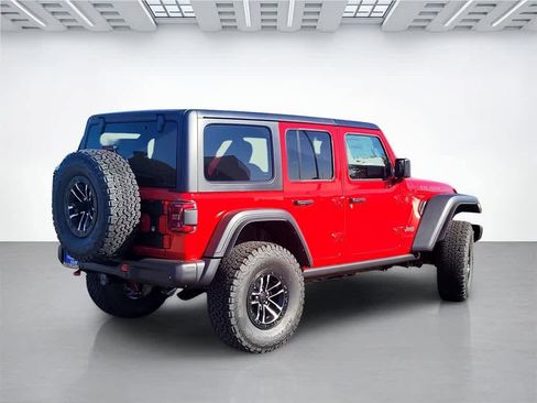New 2025 Jeep Wrangler Unlimited Rubicon w/ XTREMEE 35" Tire Package image 6