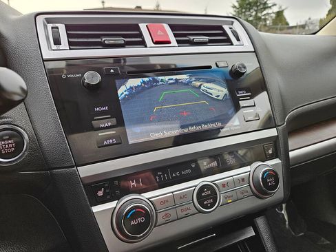 Used 2016 Subaru Outback 2.5i Limited image 10