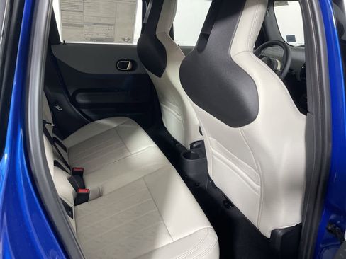 Certified 2025 MINI Cooper S image 15