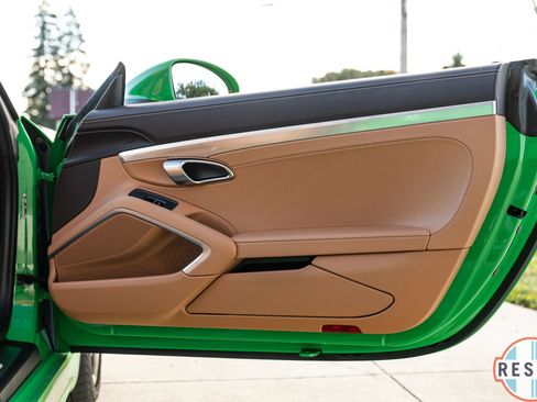 Used 2023 Porsche 718 Boxster S image 13