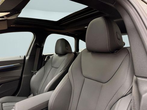 Used 2025 BMW i4 xDrive40i w/ Premium Package image 12