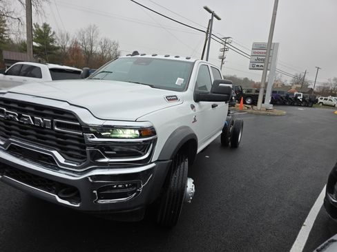 New 2026 RAM 5500 Tradesman image 19