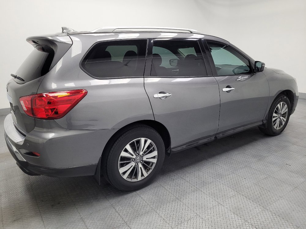 Used 2020 Nissan Pathfinder S FWD image 10