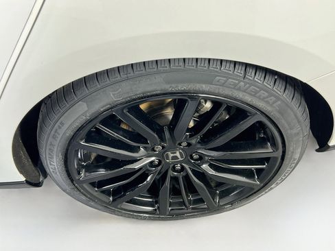 Used 2024 Honda Accord Touring image 30