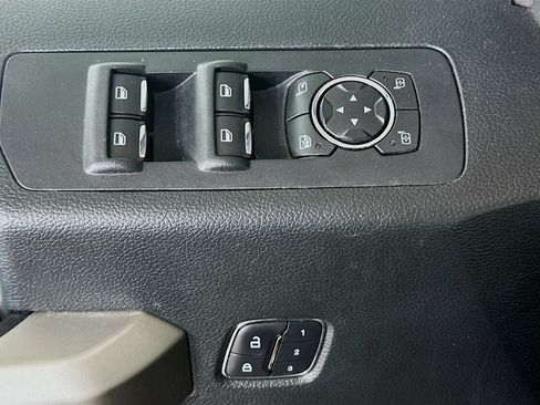 Used 2016 Ford F150 Lariat w/ Equipment Group 502A Luxury image 15