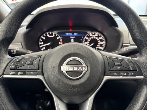 Used 2024 Nissan Altima 2.5 SV image 21