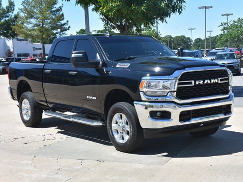 Used 2024 RAM 2500 Big Horn w/ Bed Utility Group AWD/4WD image 3