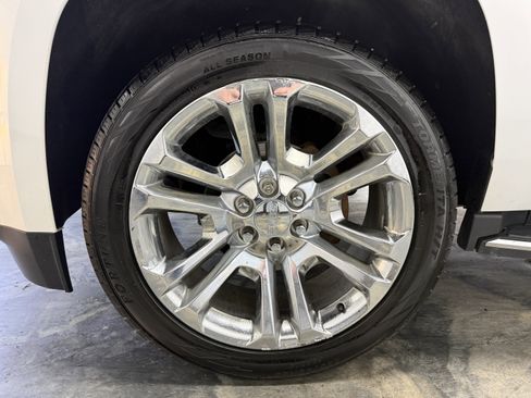 Used 2018 GMC Yukon SLT w/ Premium Edition AWD/4WD image 28
