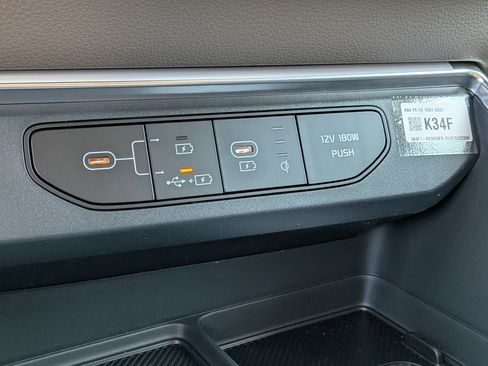 New 2026 Kia Carnival LXS image 36