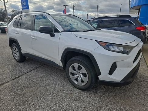 Used 2019 Toyota RAV4 LE image 7