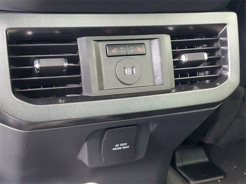 New 2026 Ford F350 Platinum w/ FX4 Off-Road Package image 35