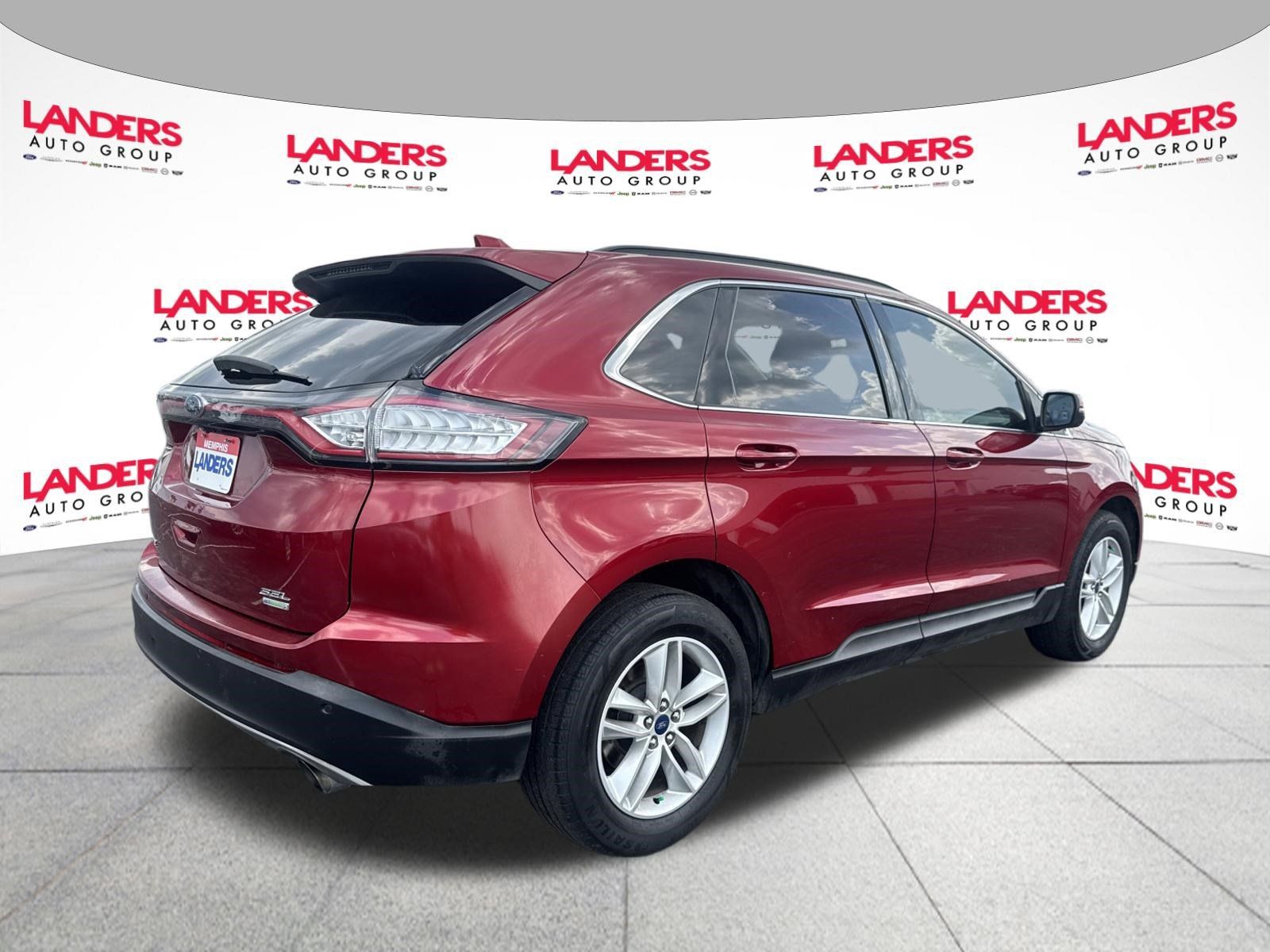 Used 2017 Ford Edge SEL w/ Equipment Group 201A FWD image 3