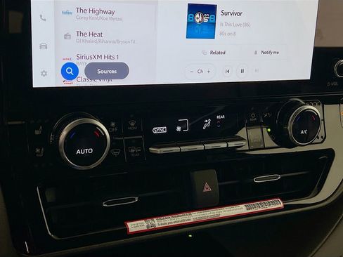 New 2026 Toyota Highlander Limited image 14