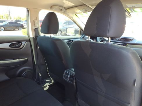 Used 2022 Nissan Rogue Sport S FWD image 13