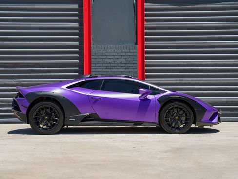 Used 2024 Lamborghini Huracan Sterrato AWD/4WD image 14