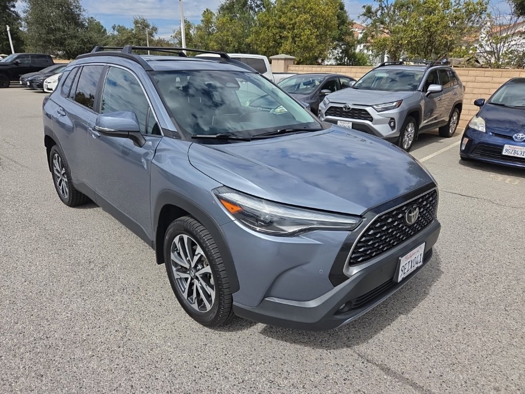 Used 2023 Toyota Corolla Cross XLE w/ Convenience Package AWD/4WD image 7
