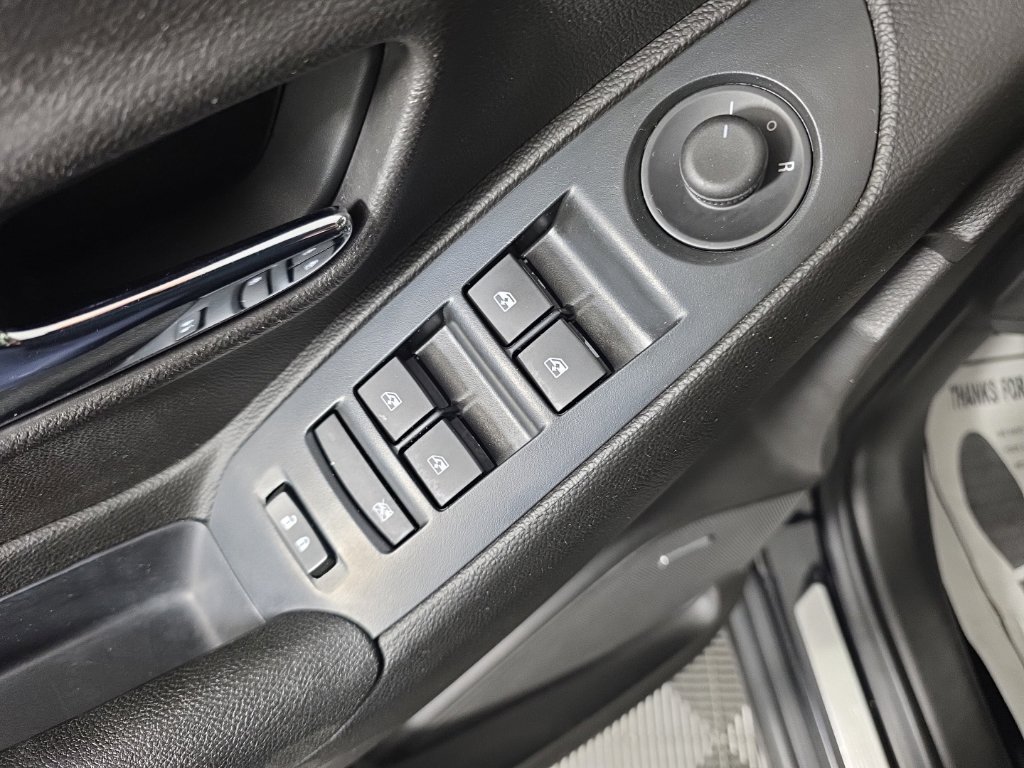 Used 2017 Chevrolet Trax Premier AWD/4WD image 12