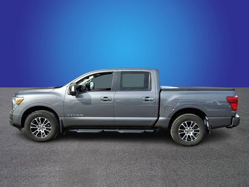 Used 2021 Nissan Titan SV w/ SV Convenience Package image 7