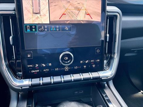 Used 2025 GMC Yukon Elevation w/ Elevation Premium Package RWD image 24
