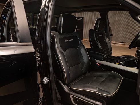 Used 2019 RAM 1500 Laramie AWD/4WD image 28