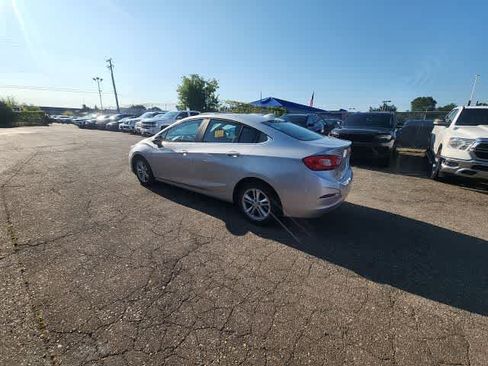 Used 2016 Chevrolet Cruze LT w/ Convenience Package FWD image 24