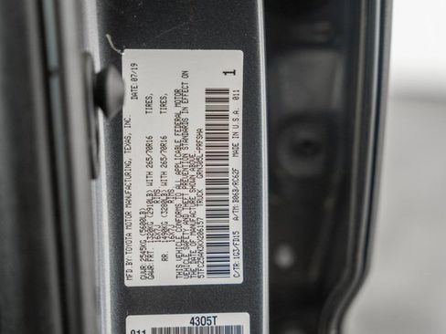 Used 2019 Toyota Tacoma TRD Off-Road image 42