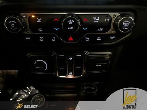 Used 2022 Jeep Wrangler Unlimited Sahara w/ Safety Group image 21