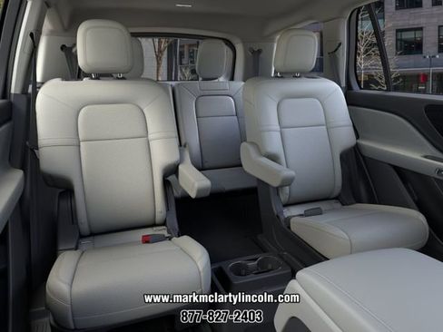 New 2026 Lincoln Aviator 2WD image 11