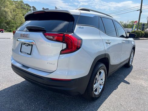 Used 2019 GMC Terrain SLE w/ Driver Convenience Package AWD/4WD image 8
