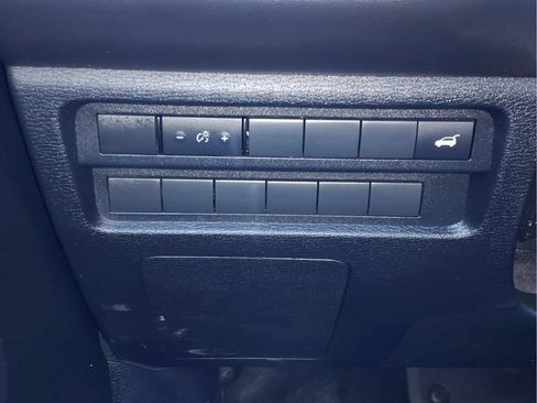 Used 2023 Mitsubishi Outlander SE FWD image 25